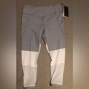 CALIA NWT High Rise 7/8 Ankle Gray/White Mesh Large